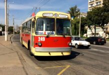 У Вінниці містом курсував ретро тролейбус. ФОТО