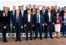 На Вінниччині партія Гройсмана хоче посварити Порошенка з Тимошенко і виграти вибори за допомогою дискредитації відомого агрохолдингу