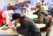 Вінничан попередили, що перш ніж йти до Прозорого офісу треба зателефонувати в кол-центр, щоб знати, які послуги надаються