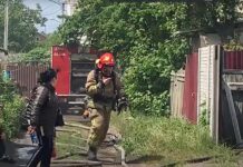 У Вінниці рятувальники ліквідували пожежу в приватному будинку. Відео