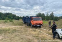 На Вінниччині чоловік незаконно видобував пісок