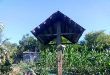 На Вінниччині рятувальники витягли з криниці дівчину