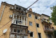 У Вінниці коштом громади замінять вікна та двері в будинках пошкоджених під час ракетного теракту 14 липня