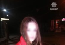 У Вінниці нетвереза дівчина вночі каталась містом на Mitsubishi