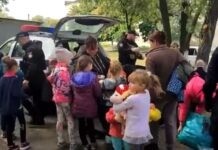 Ювенальні поліцейські Вінниччини та благодійники відправили допомогу дітям на деокуповані території. Відео