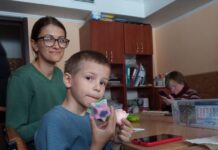 На Вінниччині працює Гуманітарний хаб Вінницької громади для ВПО з інвалідністю