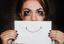 У Вінниці працюють сервіси підтримки та допомоги тим, хто страждає від домашнього насилля. Куди звертатись