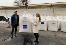 Міжнародна організація IOM Ukraine передала Вінниці 250 тонн засобу для очищення води