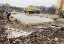 В Ладижині триває ліквідація наслідків надзвичайної ситуації воєнного характеру