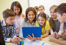 Вінницьких дітлахів запрошують у цифровий навчальний простір