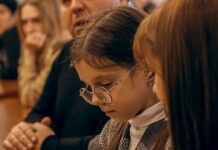 У Вінниці рідним Героїв полеглих за Україну вручили ордени «За мужність»