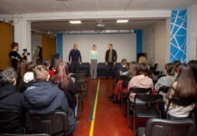 Вінницькі студенти мають шанс виграти iPhone 14 в конкурсі відеоблогерів на TikTok У Вінниці оголосили “конкурс-батл” між студентами Донецького національного університету ім. В. Стуса та Вінницького національного педагогічного університету ім. М. Коцюбинського