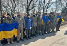 Черговий обмін полоненими: додому повернулися захисники з Вінниччини Звільнили війковополонених