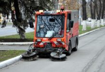 У Вінниці почалось весняне прибирання міста