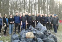 Вінничани продовжують весняне прибирання міста до роботи активно долучаються студенти Толока «За чисте довкілля