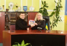 У Вінниці медійники презентували студентам ВДПУ ім. Михайла Коцюбинського відеоконкурс в рамках презентації конкурсу відбулась зустріч засновника медіаходингу “Новини Вінниці” Миколи Філонова з ректором Вінницького державного педагогічного університету імені Михайла Коцюбинського доктором педагогічних наук, професором Наталією Лазаренко та студентами університету.