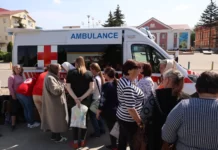 «Час не марнуй – здоров’я пильнуй»: мобільна бригада медиків консультувала та діагностувала жителів Бару Час не марнуй - здоров'я пильнуй