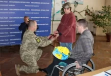 Родині захисника з Хмільника вручили його орден «За мужність» посмертно Валерій Гаврилюк