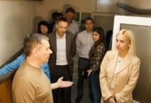 Вінницький міський голова проінспектував укриття у ліцеї № 8 безпечність сховища