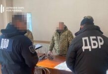 У Вінницькому воєнкоматі за долари «списували» ухилянтів від служби ухилення від військової служби