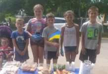 Дитячий блокпост: на Вінниччині діти військового організували збір для захисників благодійний блокпост