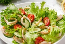 Пісний салат з кальмарами Салат з кальмарами