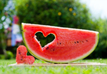 Небезпека ранніх кавунів: лікар попереджає про можливі ускладнення Сезон кавунів