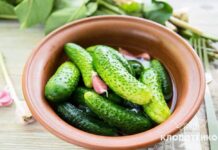 Чудова низькокалорійна закуска, як приготувати солені хрусткі огірки за кілька годин