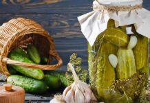 Хрумкі мариновані огірки на зиму від Євгена Клопотенка Хрумкі мариновані огірки на зиму