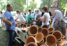 Медовий Спас: Благодійний захід у Малих Крушлинцях для підтримки традицій та героїв Медовий Спас