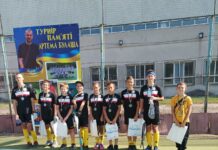 Вінницькі молоді спортсмени вибороли «срібло» на Всеукраїнському турнірі з хокею турнір з хокею