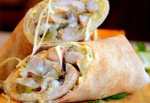 Шаурма з куркою і сиром по-домашньому Шаурма з куркою і сиром по-домашньому