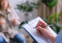 У Вінницькому Центрі підліткових клубів за місцем проживання консультуватимуть шість психологів Центр підліткових клубів за місцем проживання