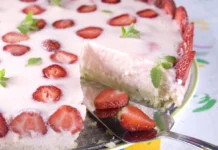 Ніжний йогуртовий торт без випічки Йогуртовий торт