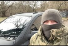Вінницькі освітяни передали позашляховик на фронт