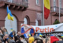 У Німеччині сотні людей зійшлися, щоб підтримати Україну