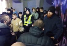 Протест та кривава інсталяція у Вінниці проти відкриття клубу «MJ klub». Відео
