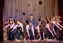 У Вінниці під час благодійного балу зібрали понад 60 тисяч для ЗСУ