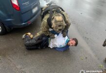 Підозрювані у розстрілі поліціянта кажуть, що планували втекти за кордон