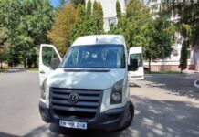 Подільський онкоцентр у Вінниці отримав авто для транспортування пацієнтів