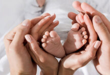 У Вінниці чоловіків та жінок, які готуються стати батьками, запрошують у «Школу відповідального батьківства»