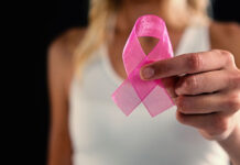 18 серпня: День боротьби з раком молочної залози та виховання стійкості