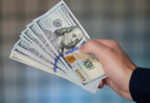 Долар США зріс у ціні: новий курс на 14 серпня