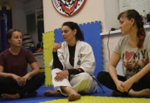 Чому жінкам варто займатись карате: фізичне та психологічне відновлення