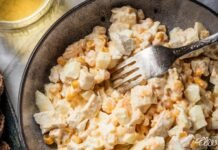 Легкий салат з куркою та кукурудзою: швидкий рецепт для будь-якого столу