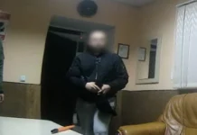 Вінничанин намагався виїхати з України, стверджуючи, що у нього народилася трійня