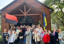 Громада ПЦУ в Гайсині передала FPV-дрони для захисників