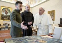 Картина вінницького художника Володимира Козюка подарована Папі Римському Президентом України