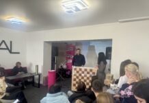 У Козятині відкрили молодіжний хаб “PidVal” – простір креативу та волонтерства Молодіжний хаб "PidVal" у Козятині – простір для творчості та волонтерства