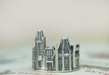 Харківський ювелірний дім «ORINGO» презентував перстень, присвячений Вінниці